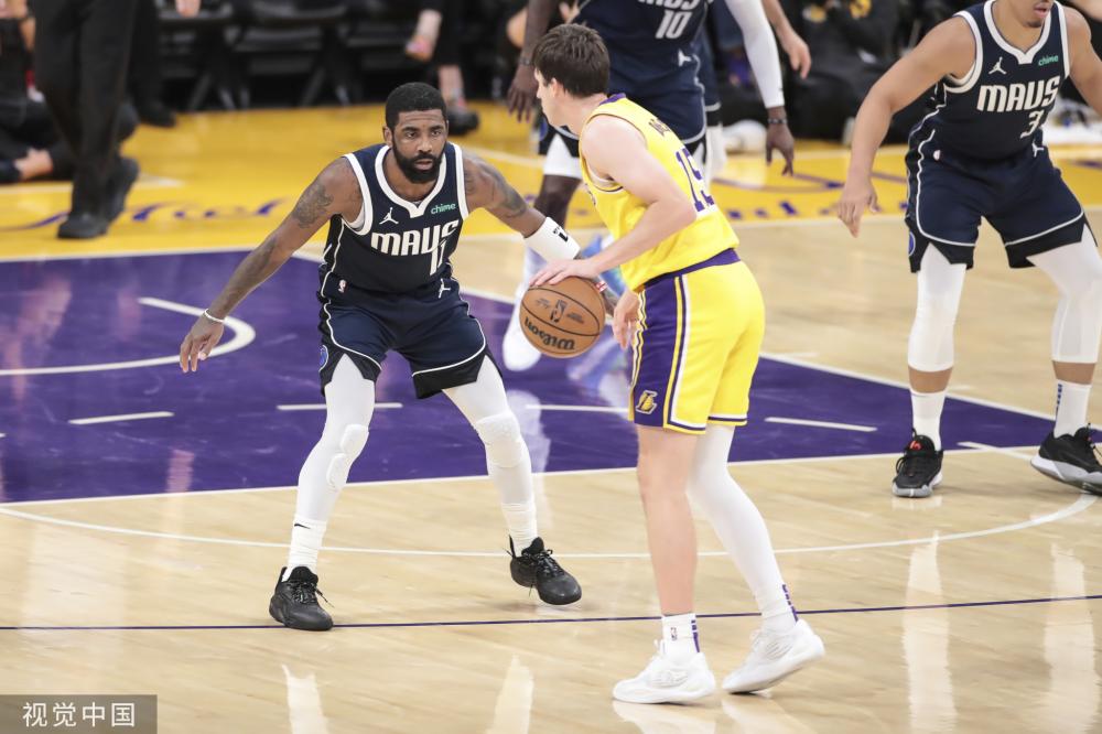 时刻更多地 时刻更多地