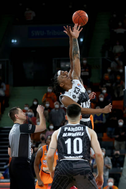 篮下脚步 篮下脚步